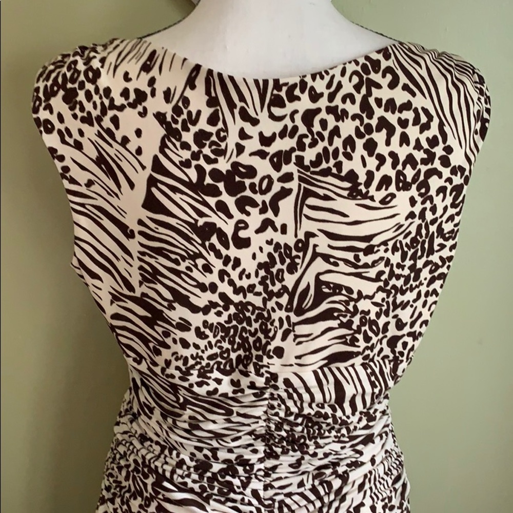 Dress - women’s sleeveless midi print dress Size 8 - Picture 4 of 5